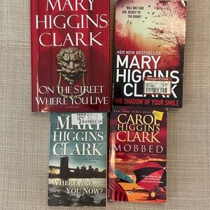 Mary Higgins Clark Book Set
